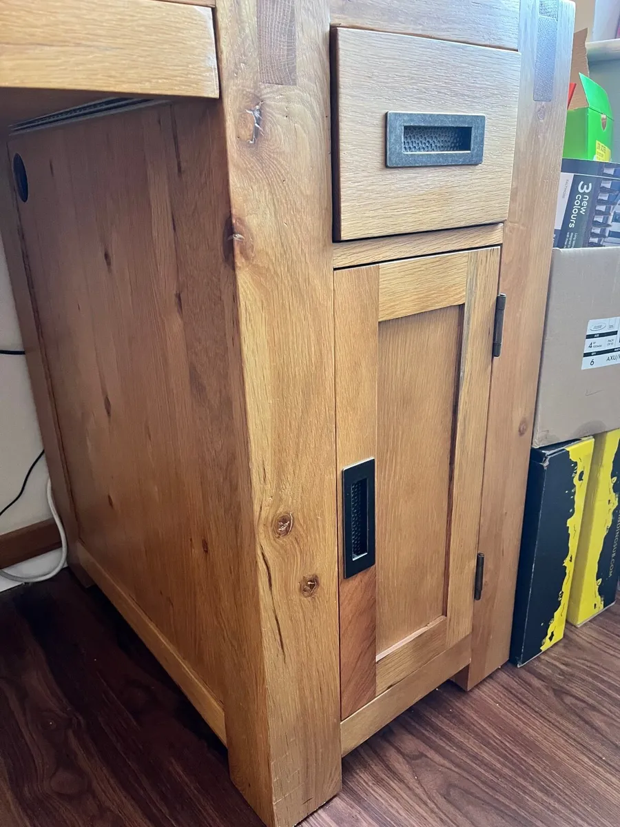 Beautiful wooden desk - Image 4