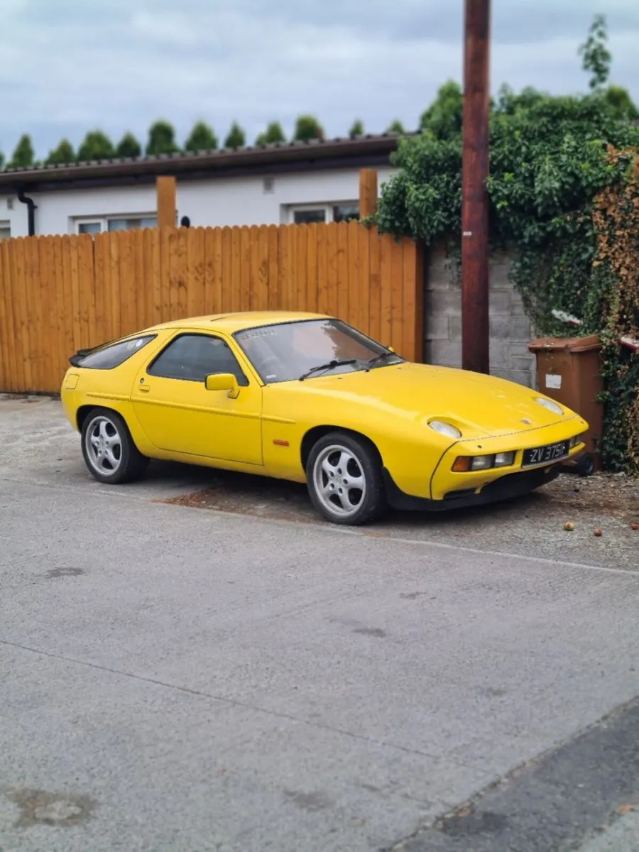 Porsche 928 1980 - Image 1
