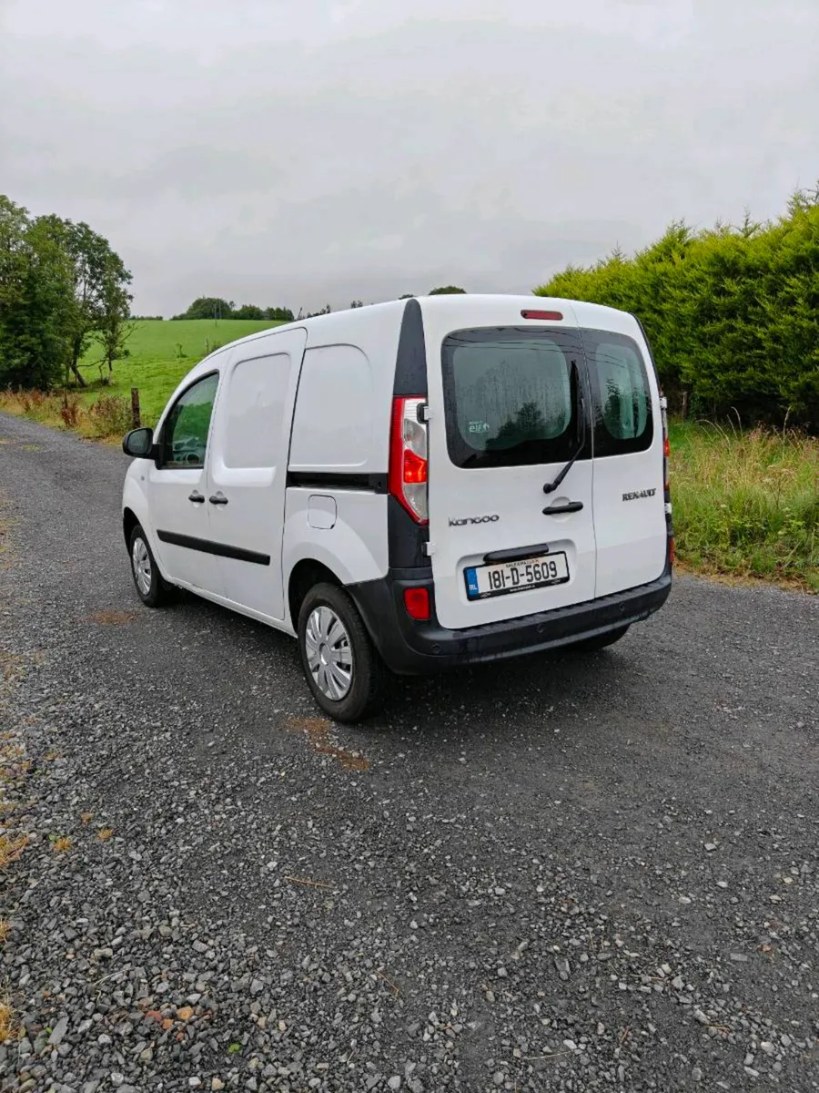 Renault kangoo New Test - Image 2
