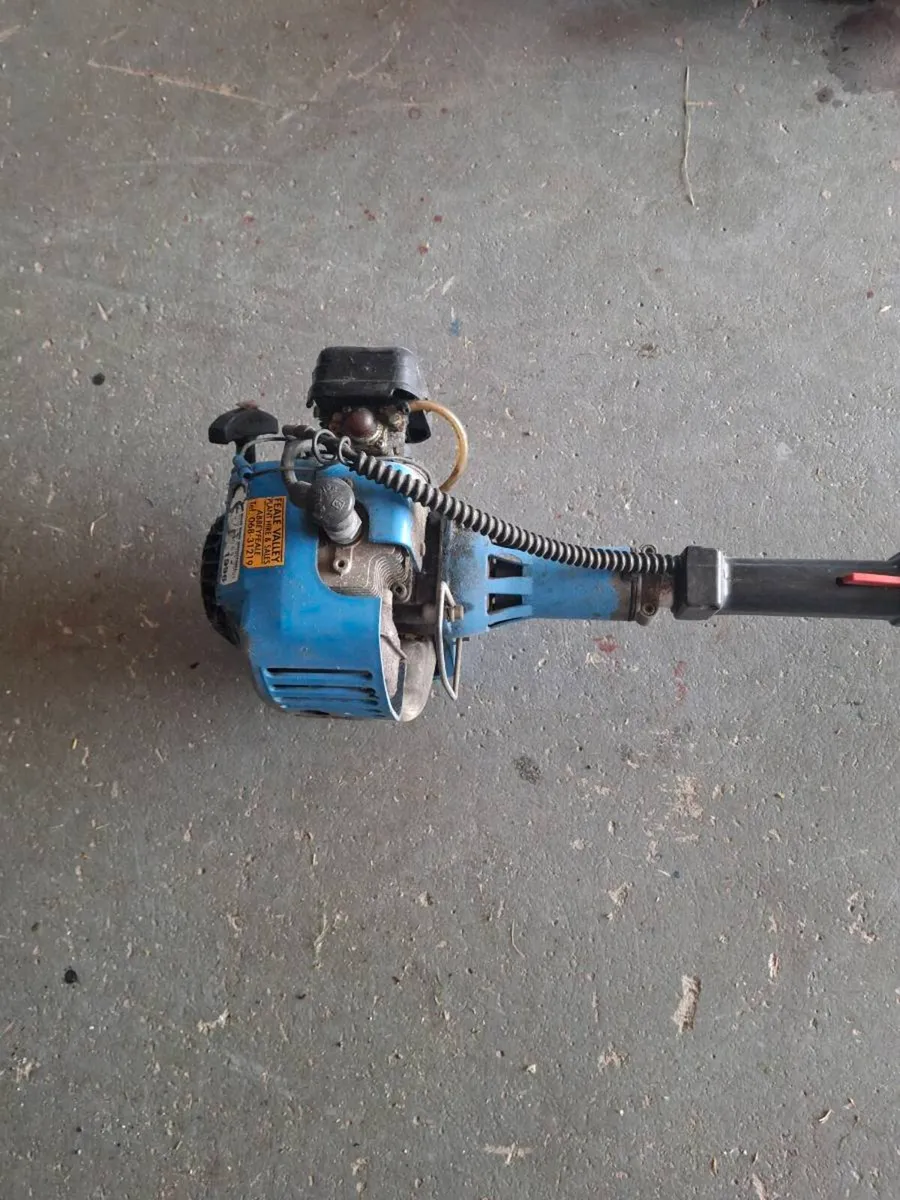 Garden Equipment - Image 2