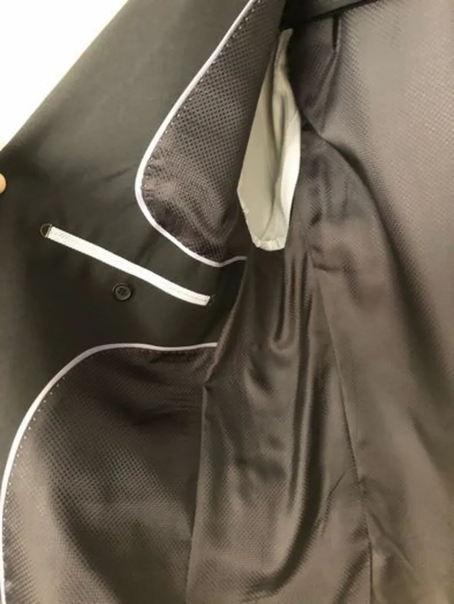 Beautiful Mans Suit jacket - Image 3