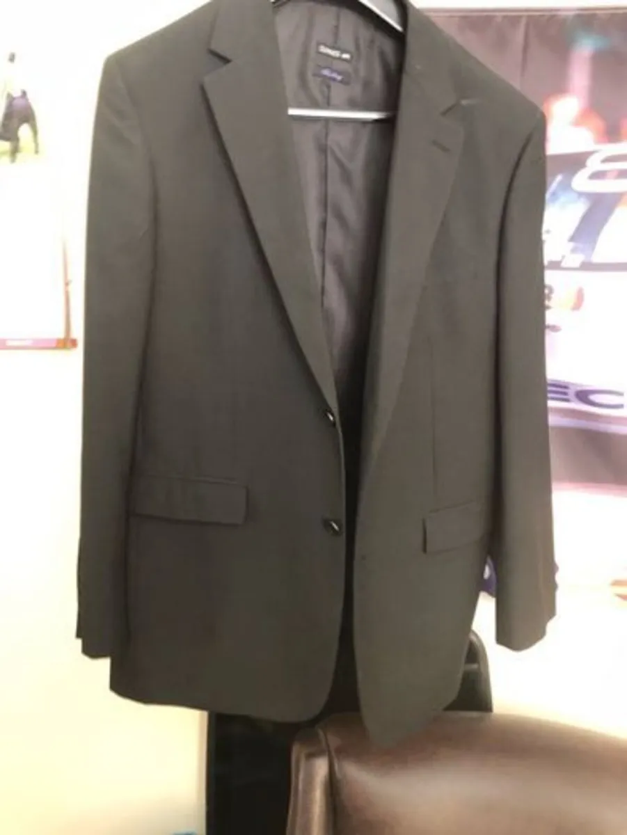Beautiful Mans Suit jacket - Image 1