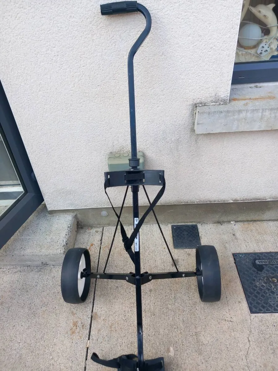 Dunlop golf trolley. - Image 2