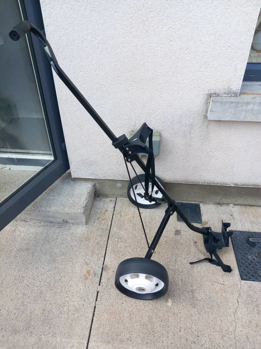 Dunlop golf trolley. - Image 3
