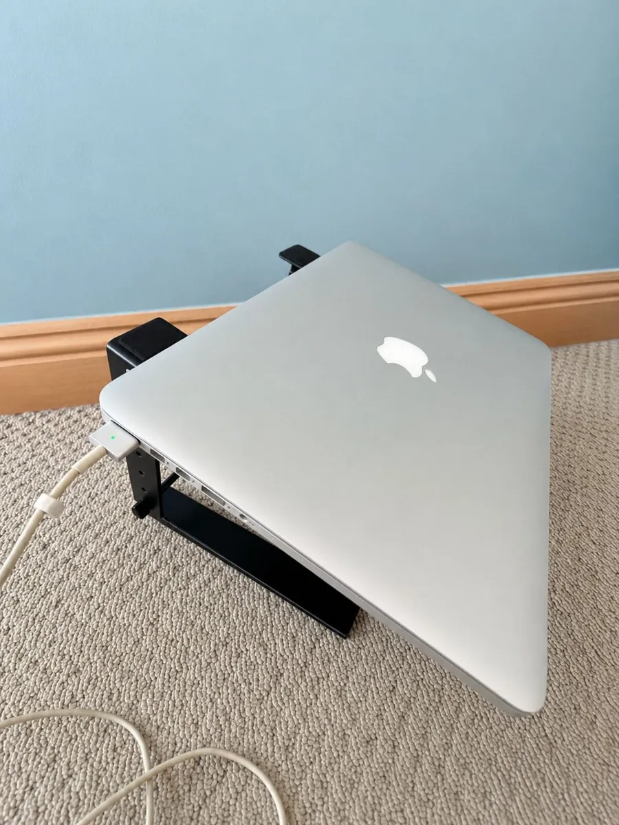 Apple MacBook Pro Retina 13" (2015) – i5, 8G - Image 4