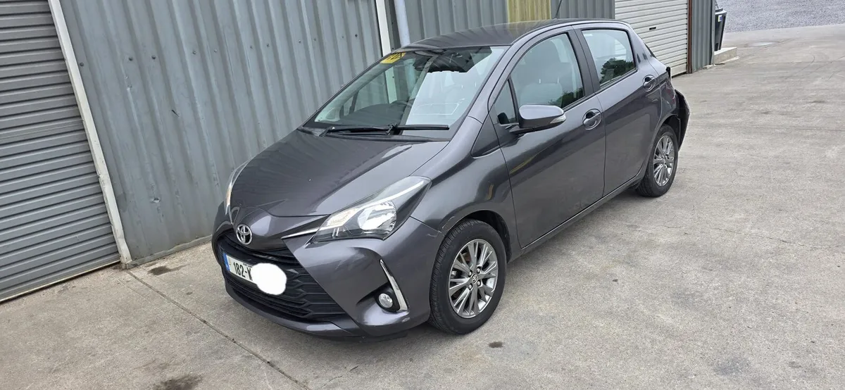 182 TOYOTA YARIS PETROL - Image 3
