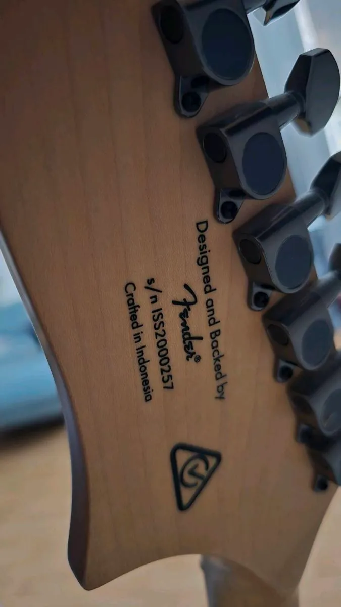 Squier Contemporary Active Starcaster - Image 1
