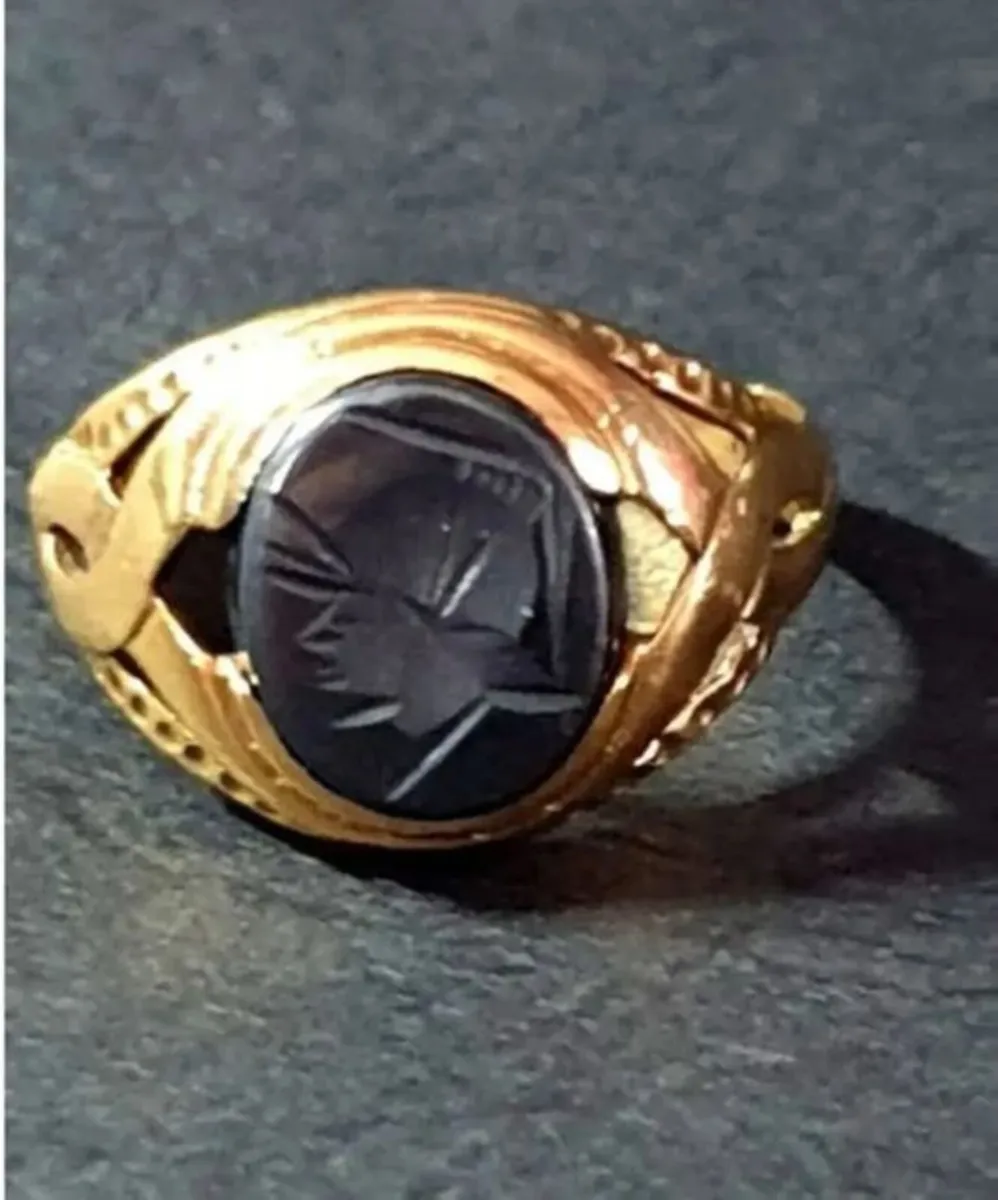 Vintage 9ct Hematite Intaglio Signet Ring - Image 2