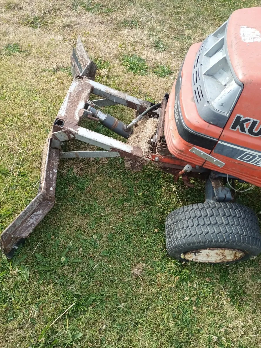 Yard tractor - Image 1