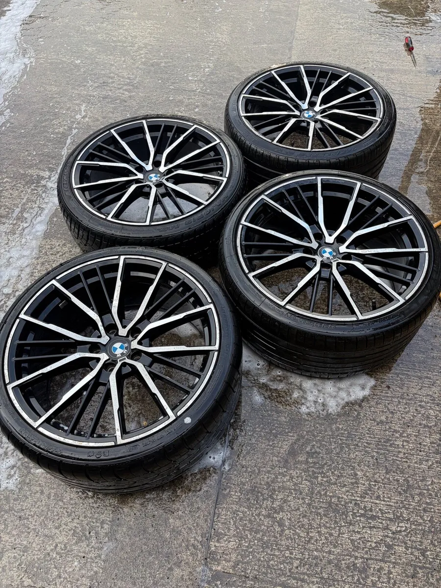 BMW 20” alloys - Image 1