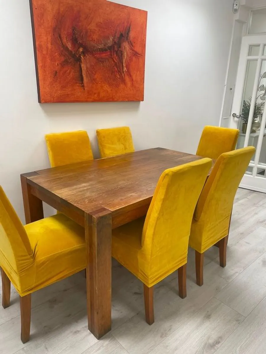 Solid oak dining table and 6 chairs - Image 2