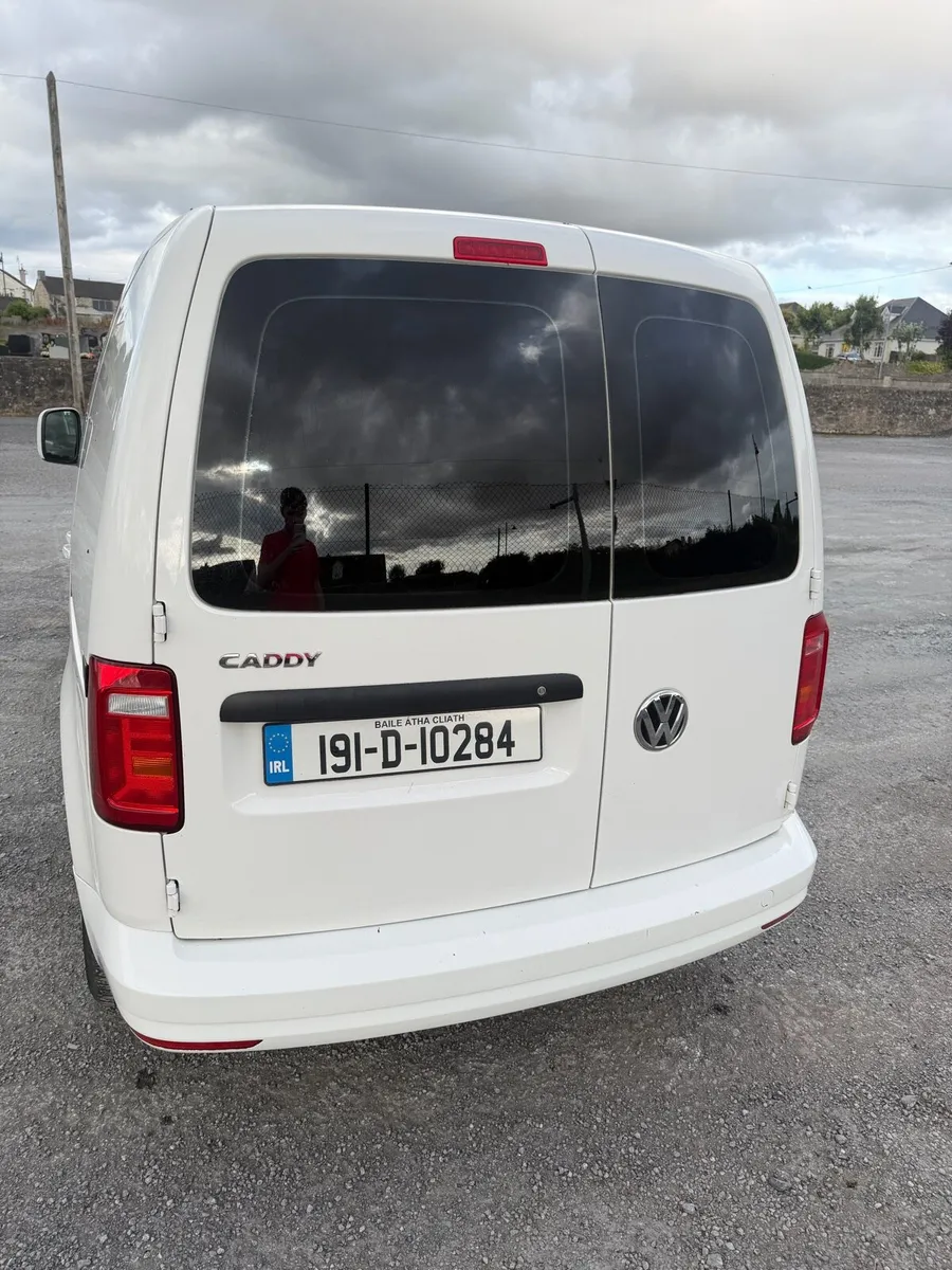 Volkswagen Caddy 2019 includes VAT - Image 4