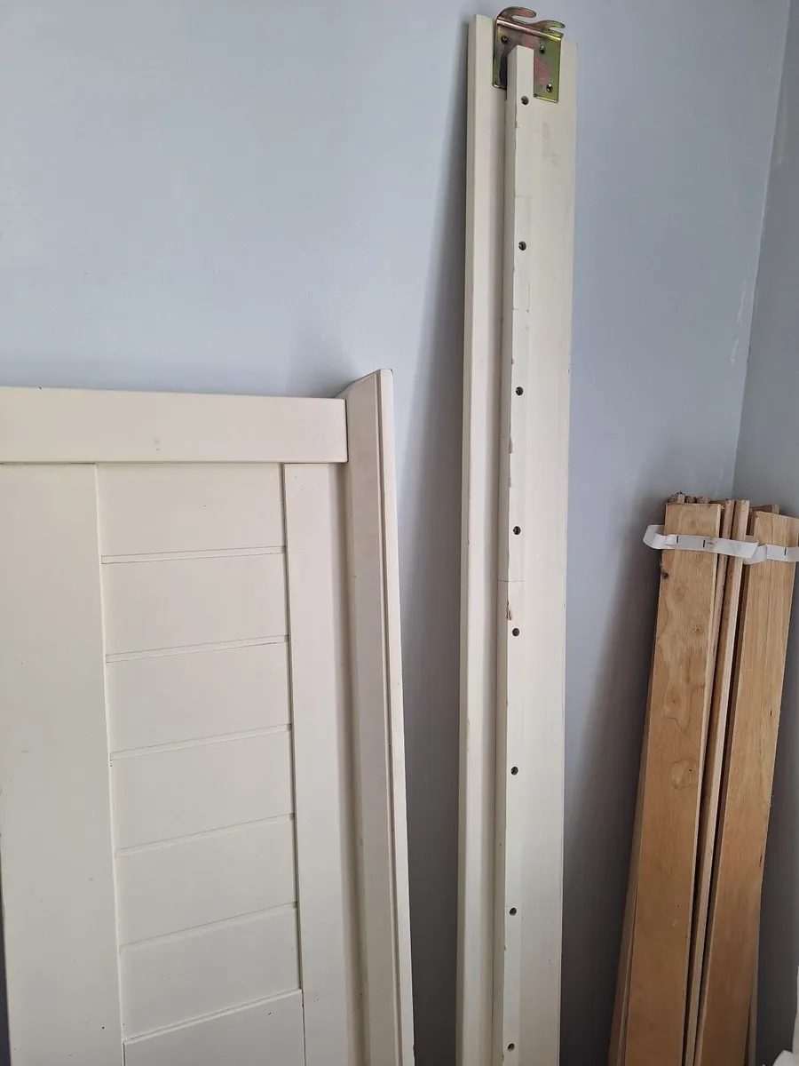 Bed - Image 1