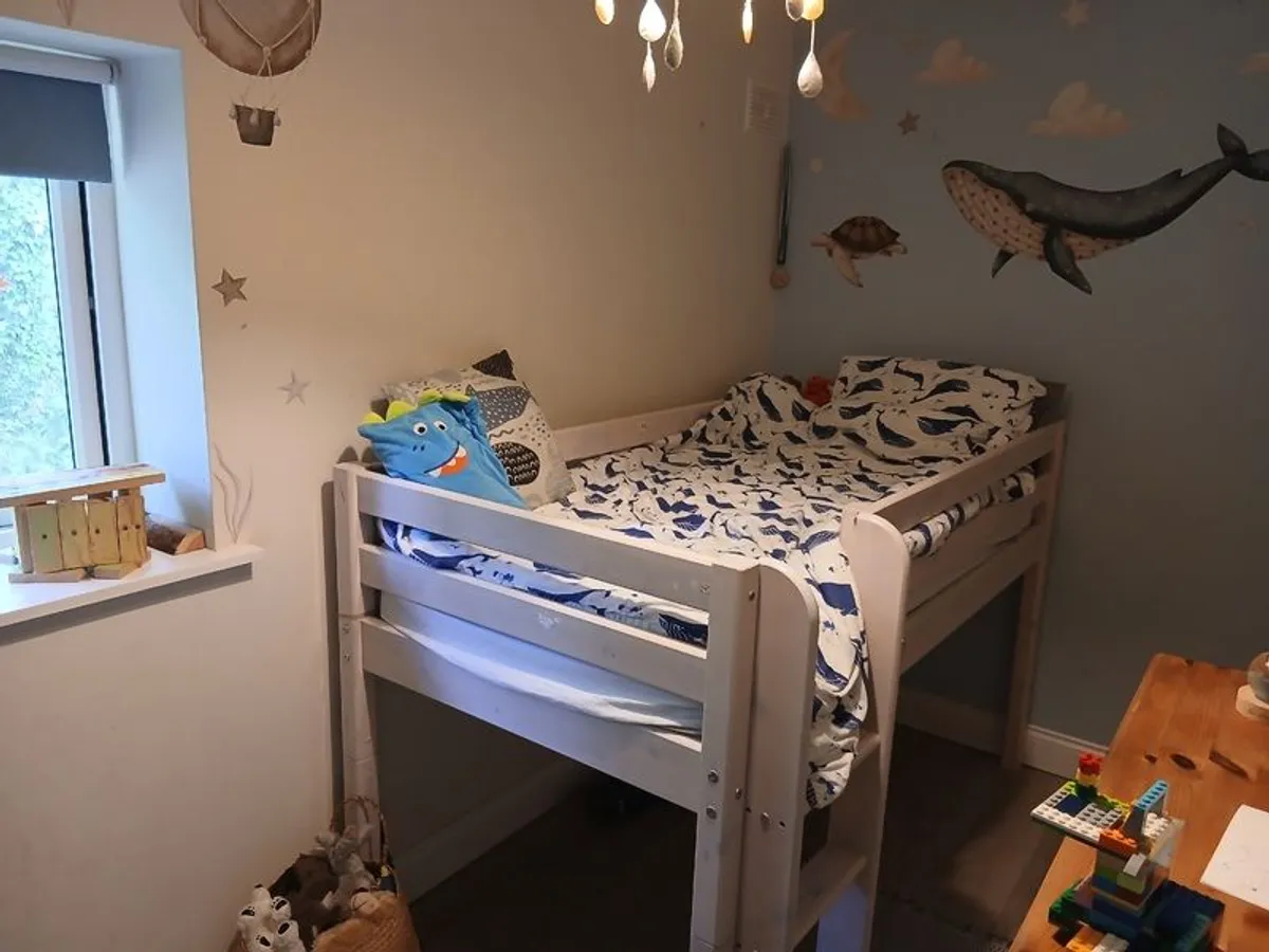 Mid sleeper bed - Image 1