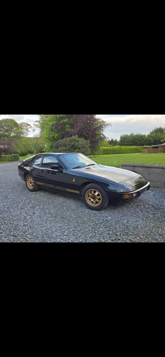 Porsche 924 - Image 1