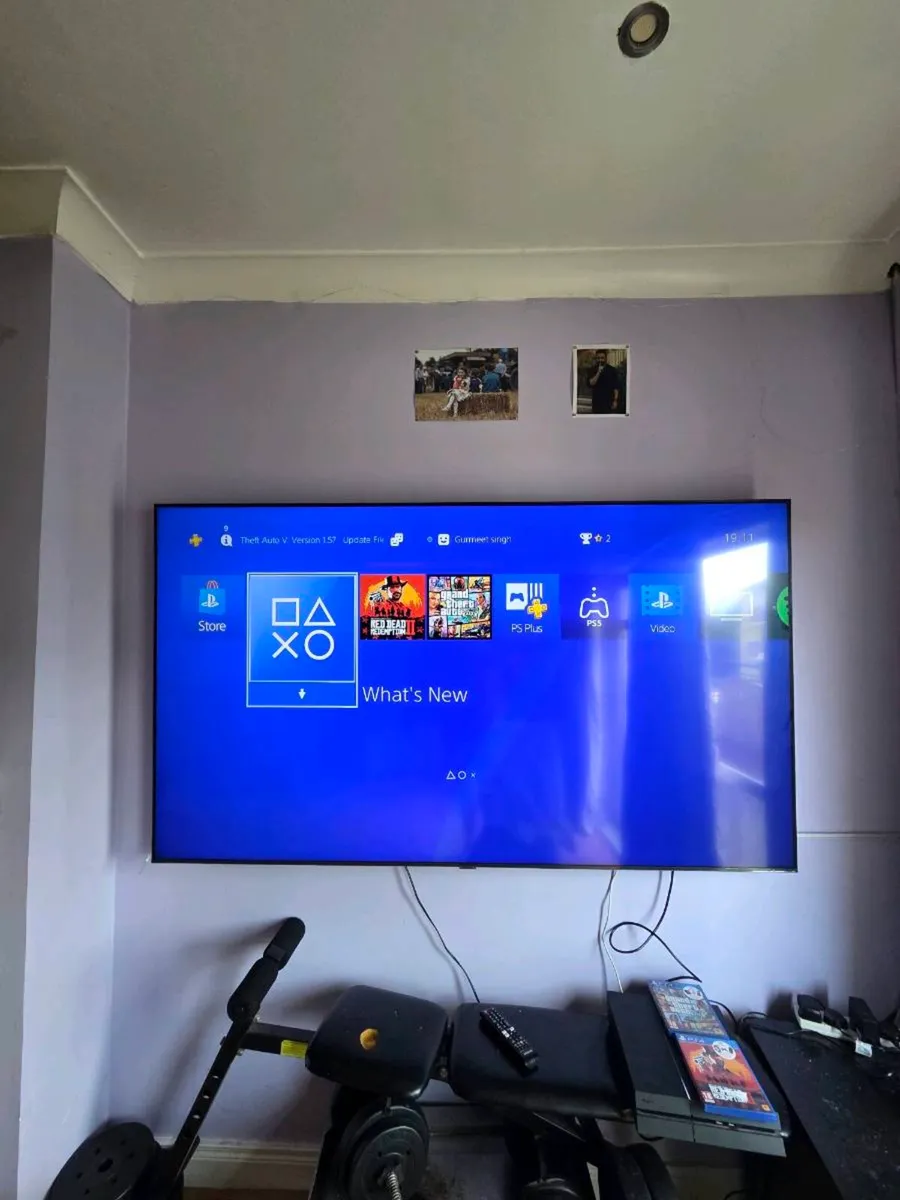 PlayStation 4 500gb + 2 games - Image 2