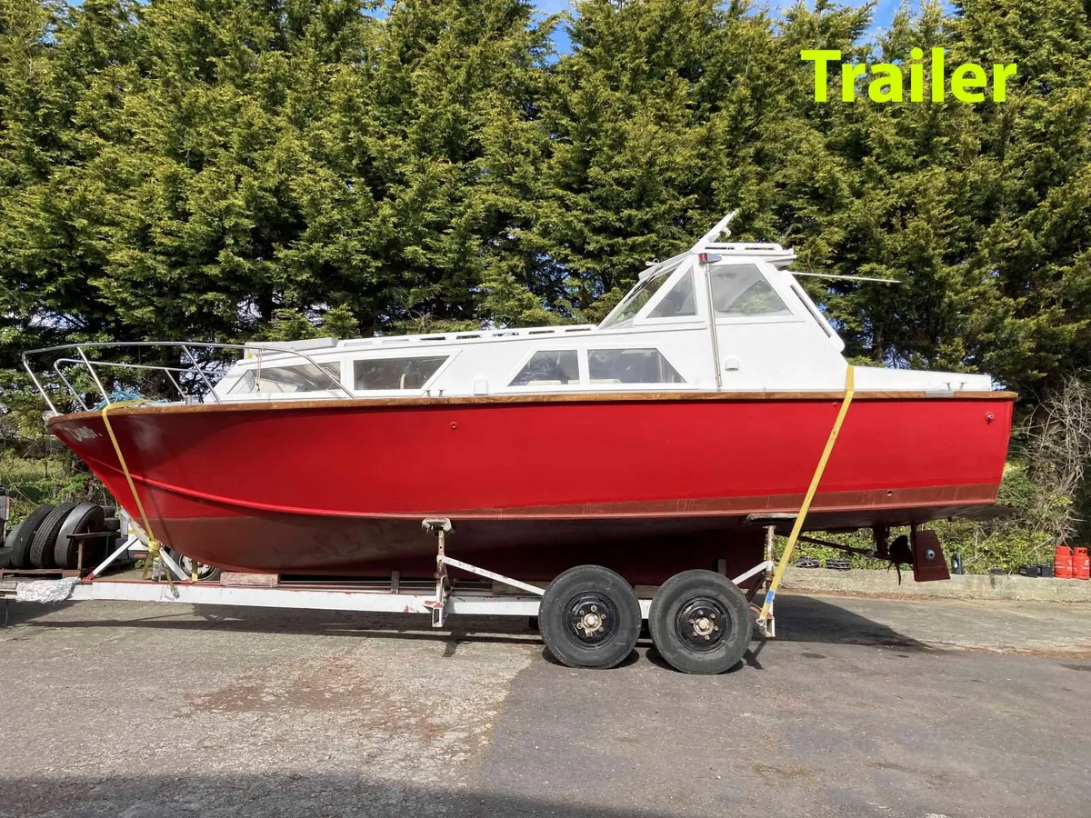 Cabin Cruiser Hartley 27 - Image 3
