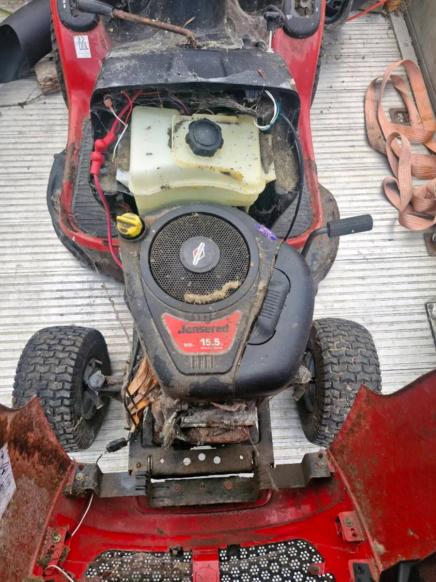 Jonsered ride on mower - Image 3