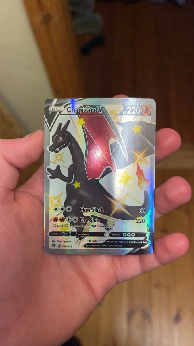 Charizard v - Image 1