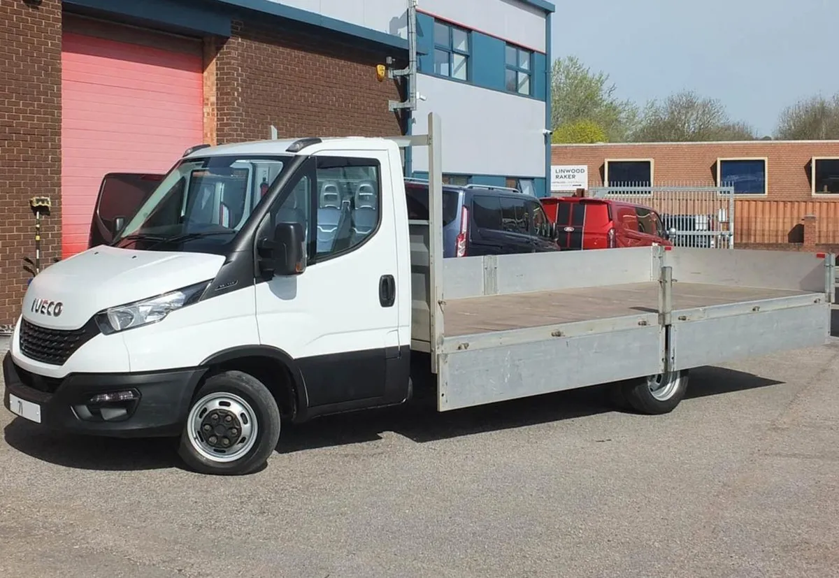 VB - 2021 Iveco Daily Dropside Van - Image 1