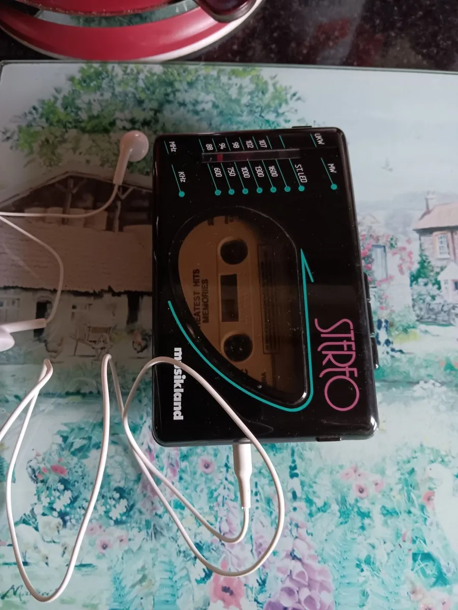 Vintage tape player - Image 2