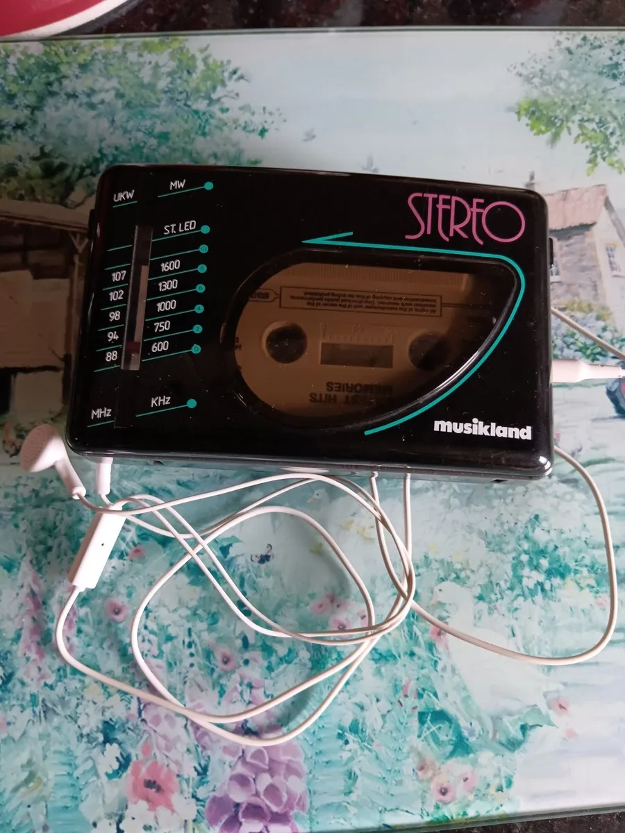 Vintage tape player - Image 4