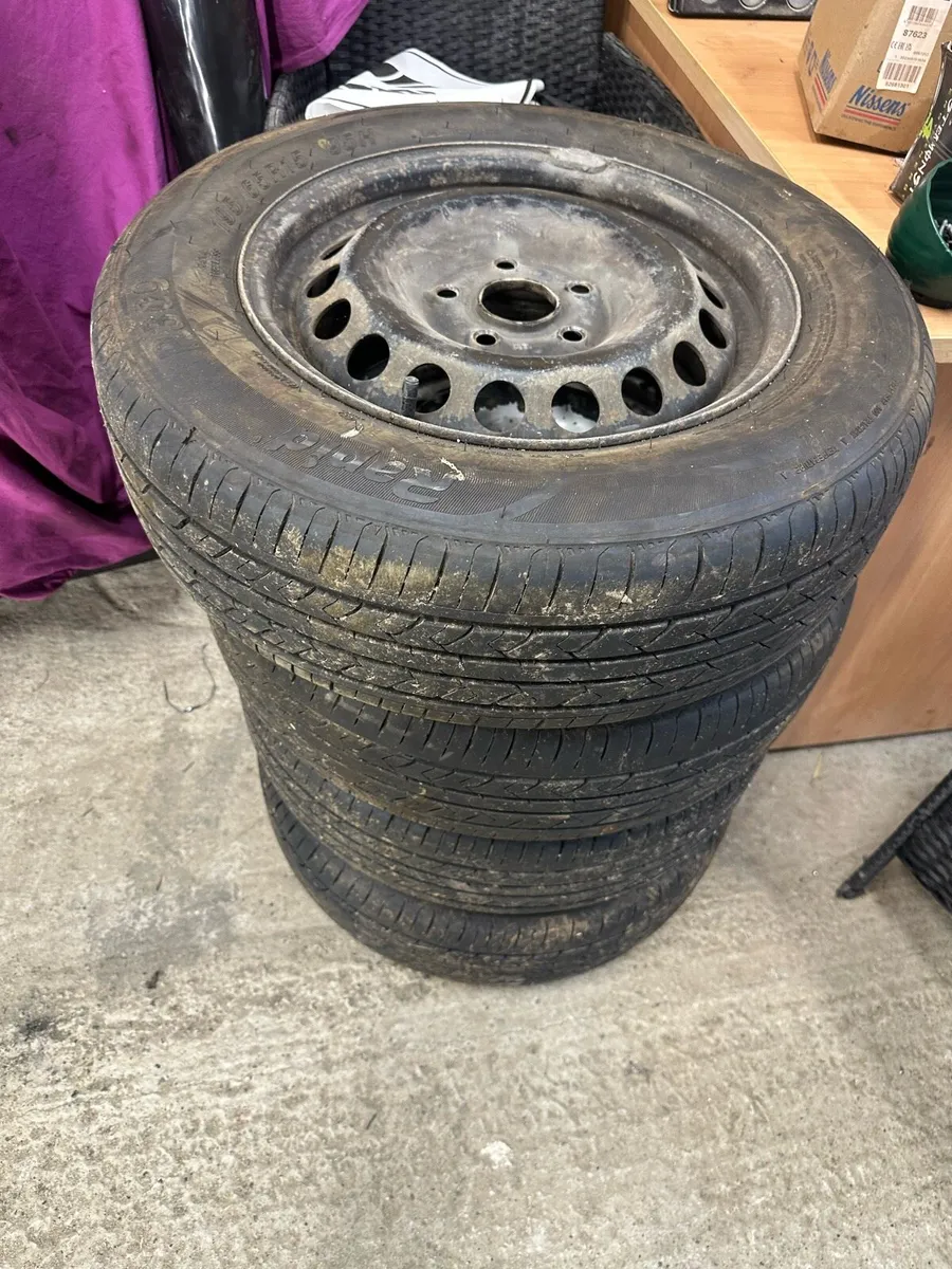 The wheels - Image 1