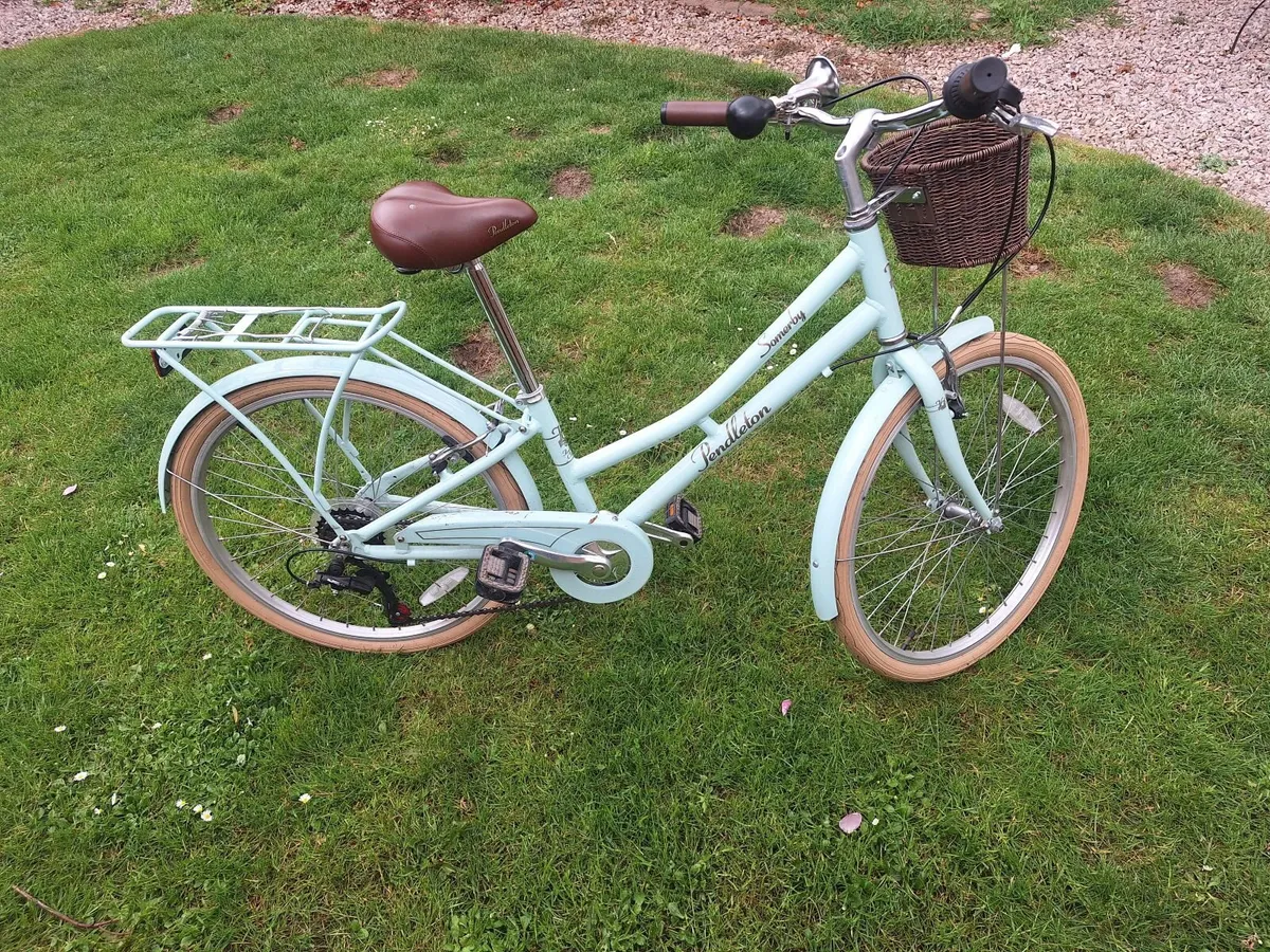 Girls Bicycle - Image 3