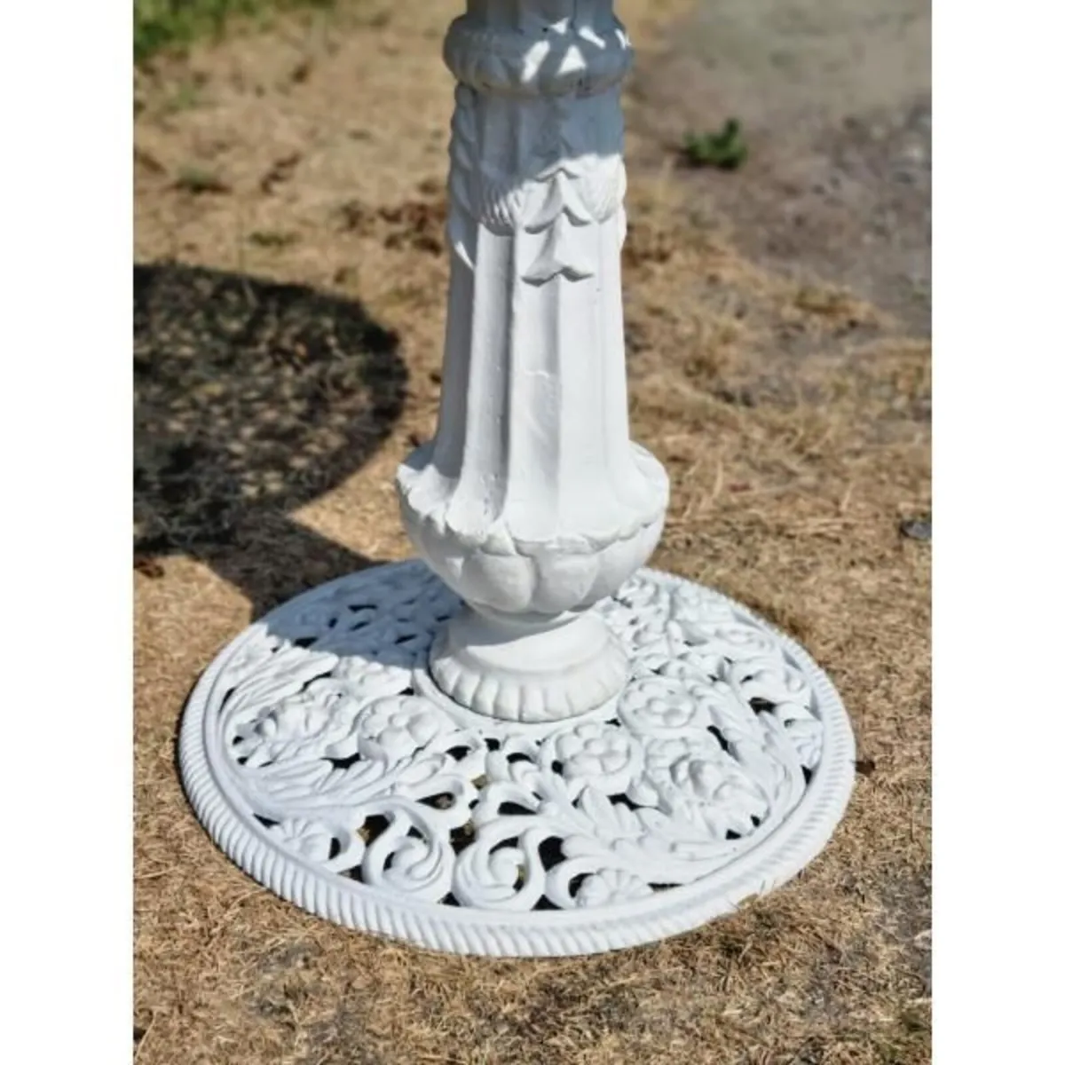 Cast Iron Table Round CH-R-611 - Image 3