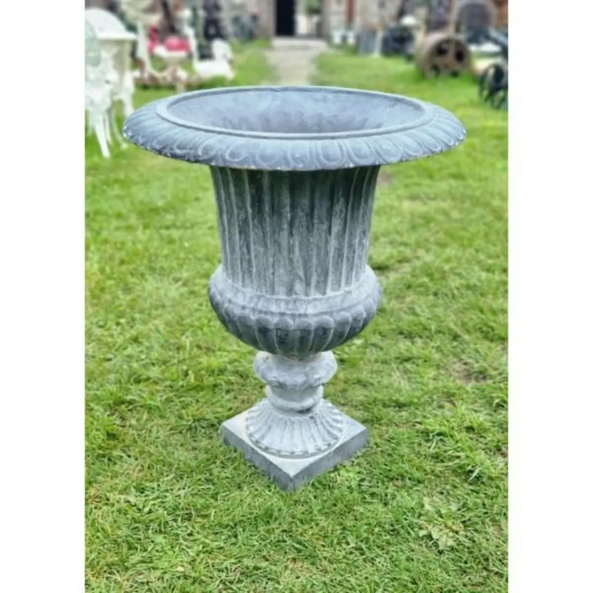 Urn Cast Iron CH R 339B - Image 1