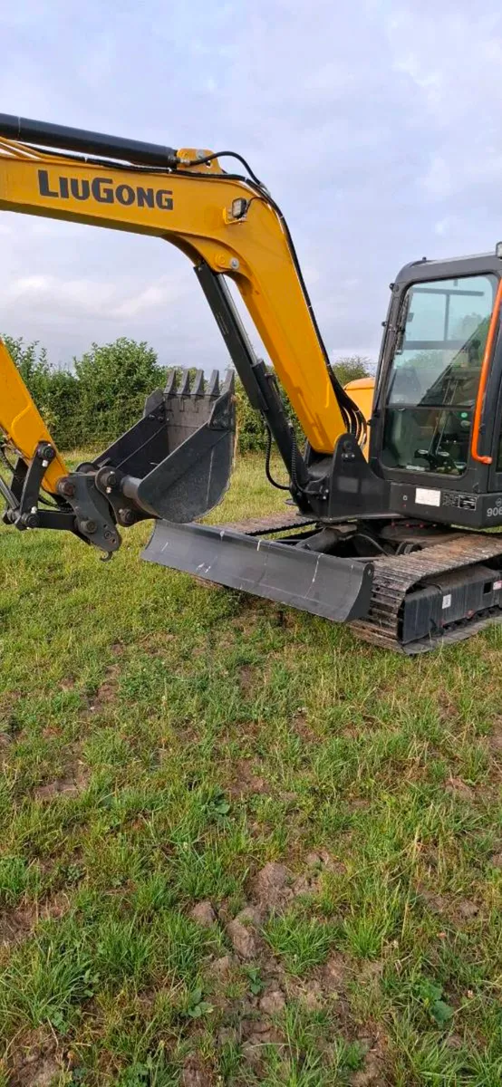 NEW Liugong 906F 6 Tonne Excavator - Image 3