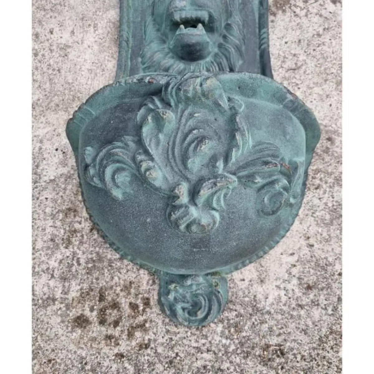 Wall Mounted Lion Head Tap/Fountain Cast Iron CH R - Image 2