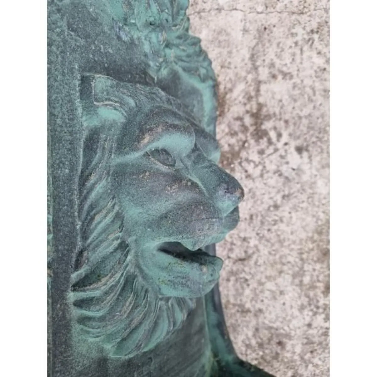 Wall Mounted Lion Head Tap/Fountain Cast Iron CH R - Image 3