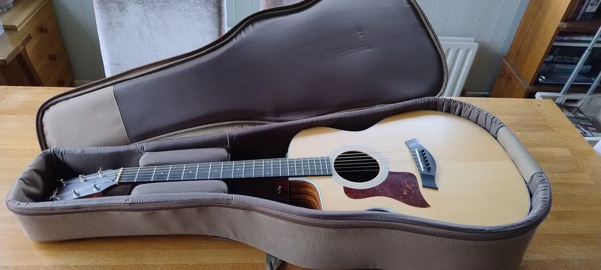 Taylor 214ce left handed acoustic/electric guitar - Image 1
