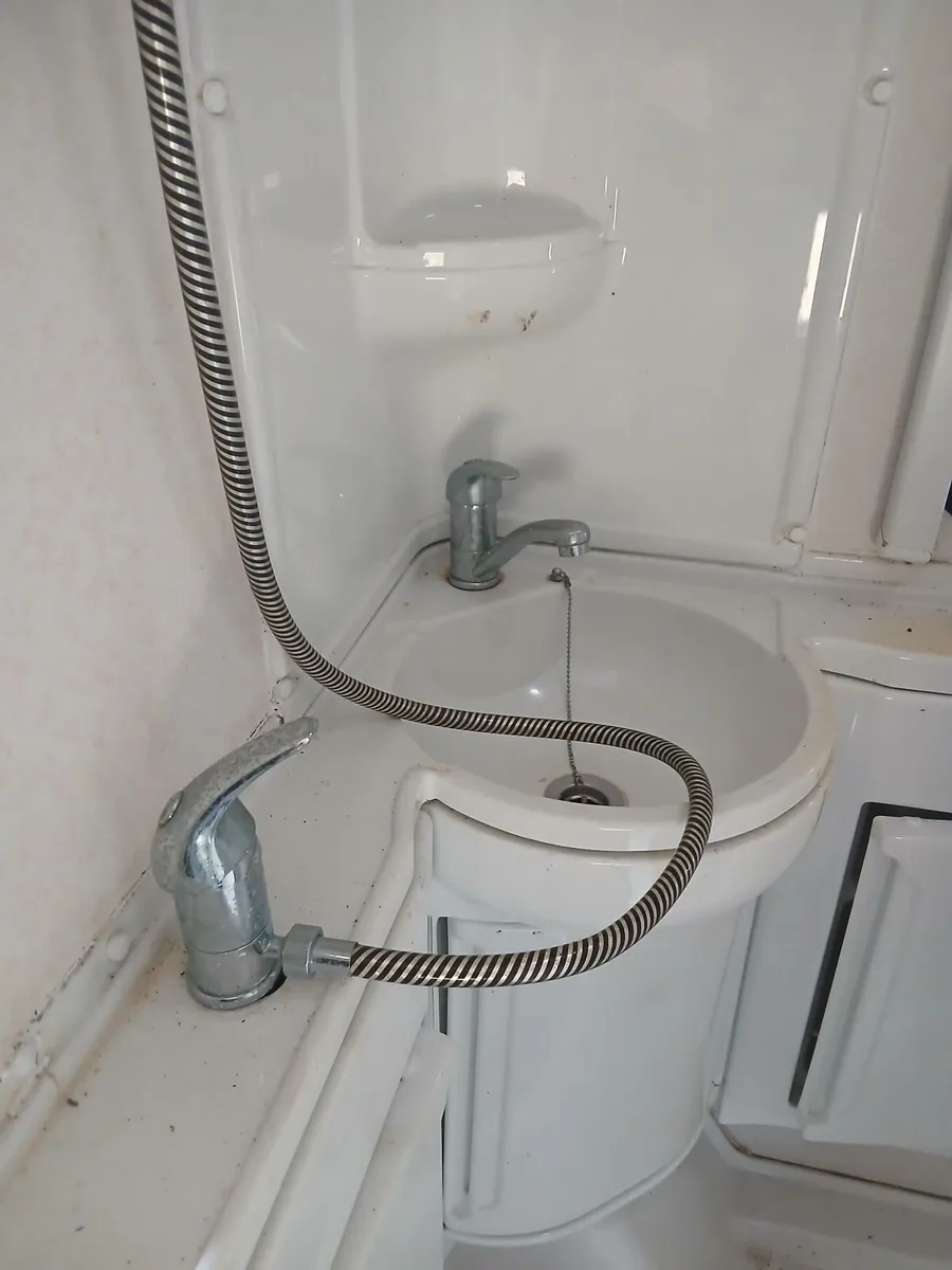 Caravan - Image 3