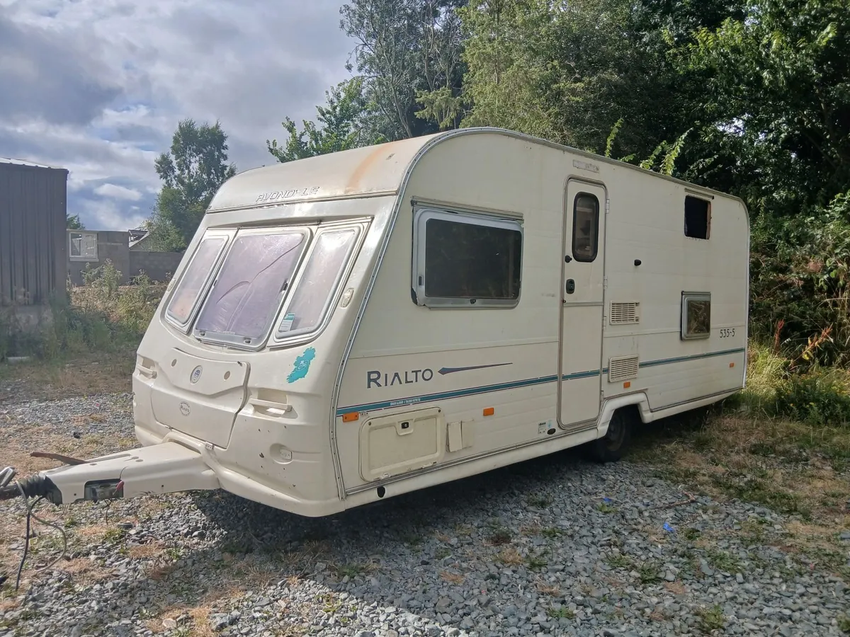 Caravan - Image 2