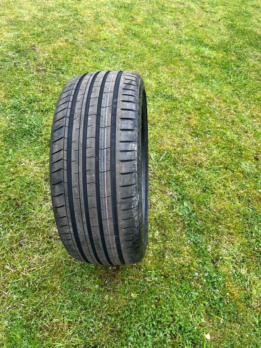 225/40R19 KUSTONE 93W XL RUNFLAT - Image 4