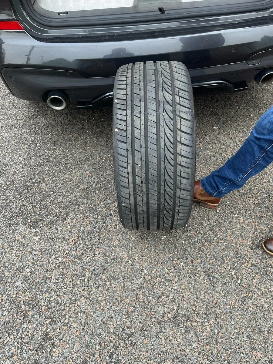 4 Tyres - Image 3