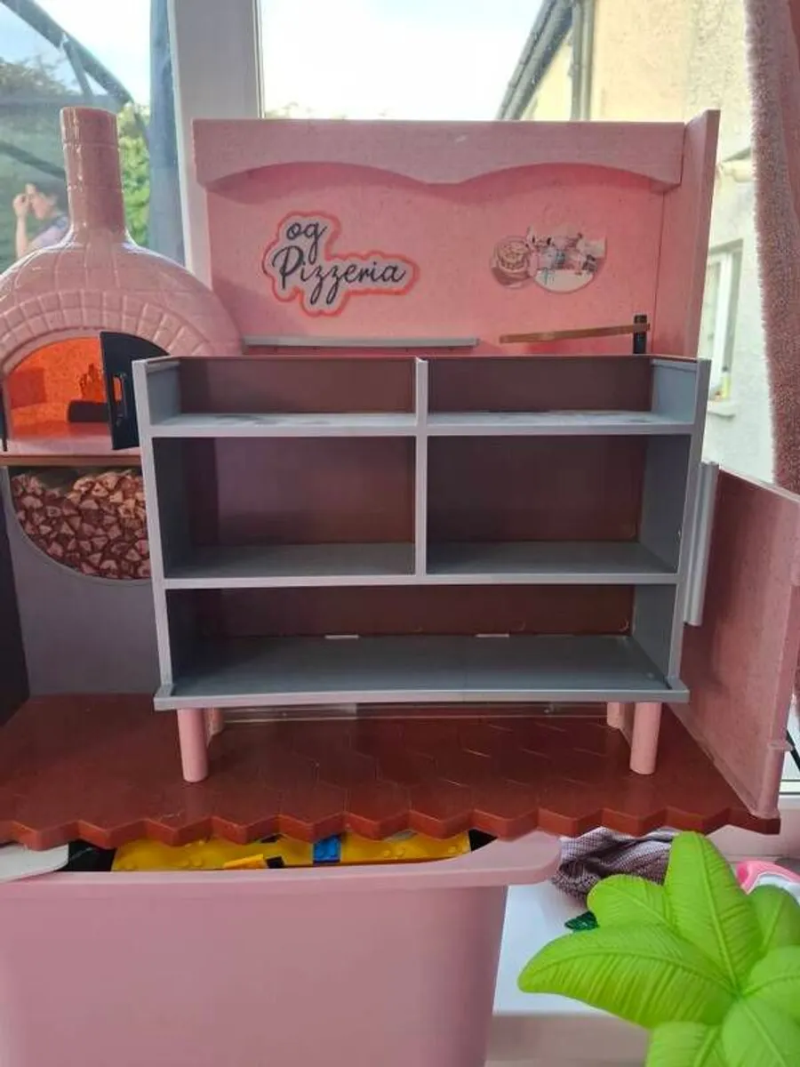 Our Generation Dolls Pizzeria - Image 2