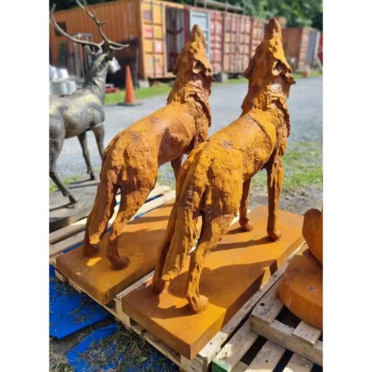 Wolves Pair Cast Iron Rusty CH R 1838D - Image 4