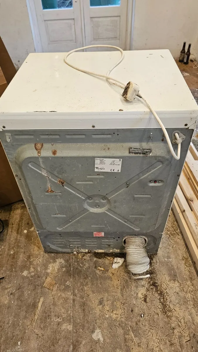Washing Machine + Tumble Dryer - Image 4