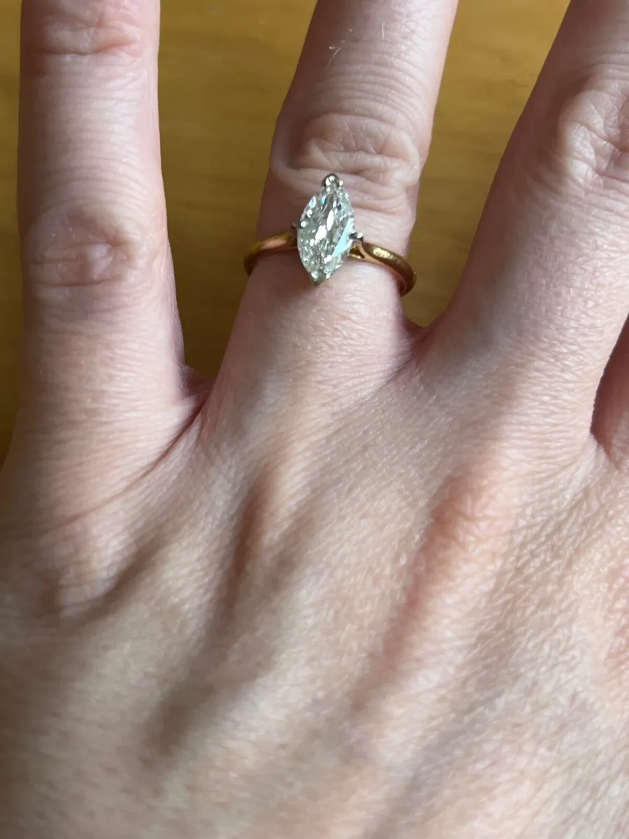 Engagement ring -Stunningly  Marquis Cut Diamond - Image 1