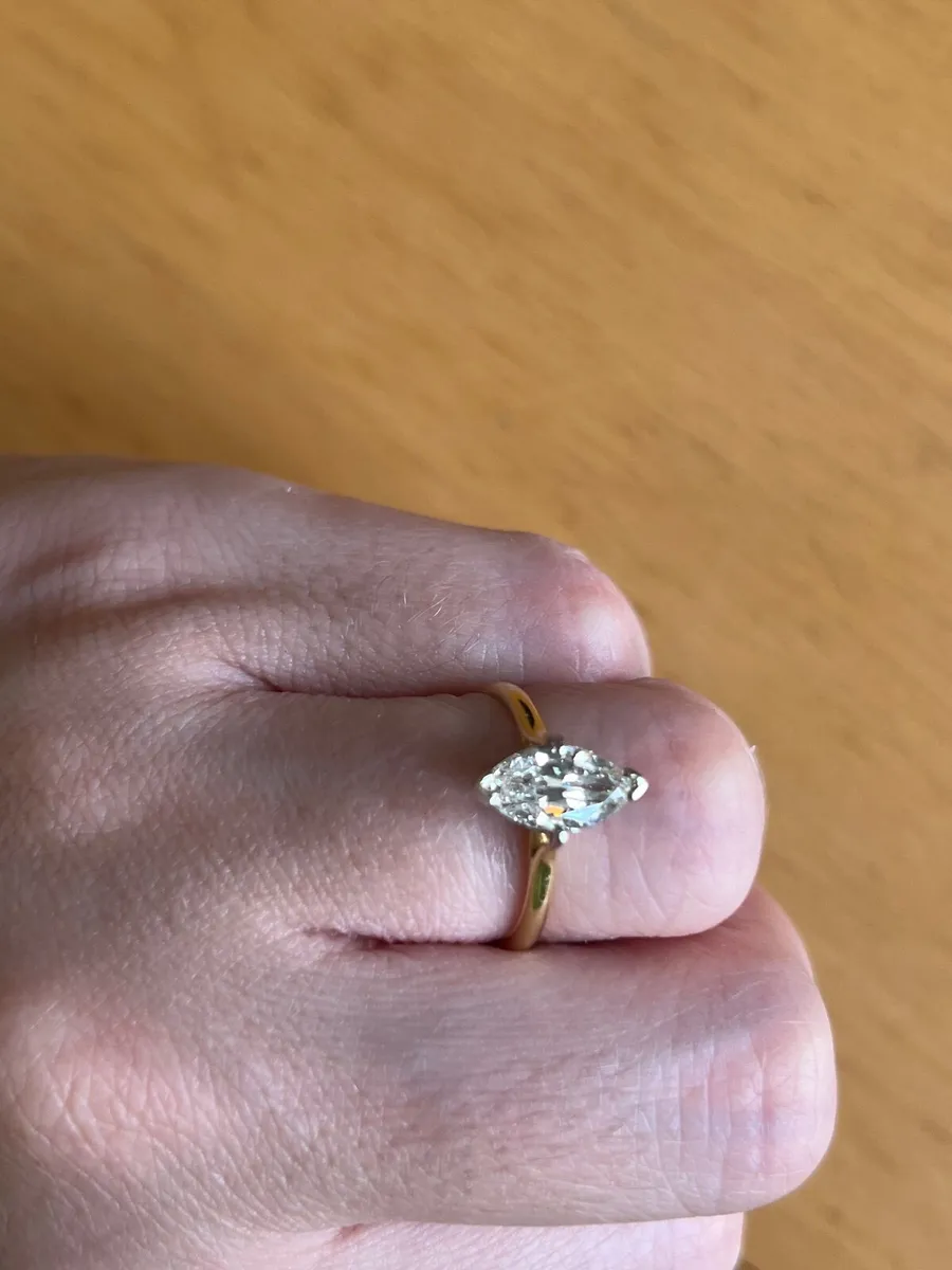 Engagement ring -Stunningly  Marquis Cut Diamond - Image 3