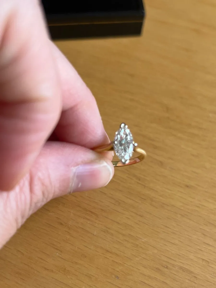 Engagement ring -Stunningly  Marquis Cut Diamond - Image 4
