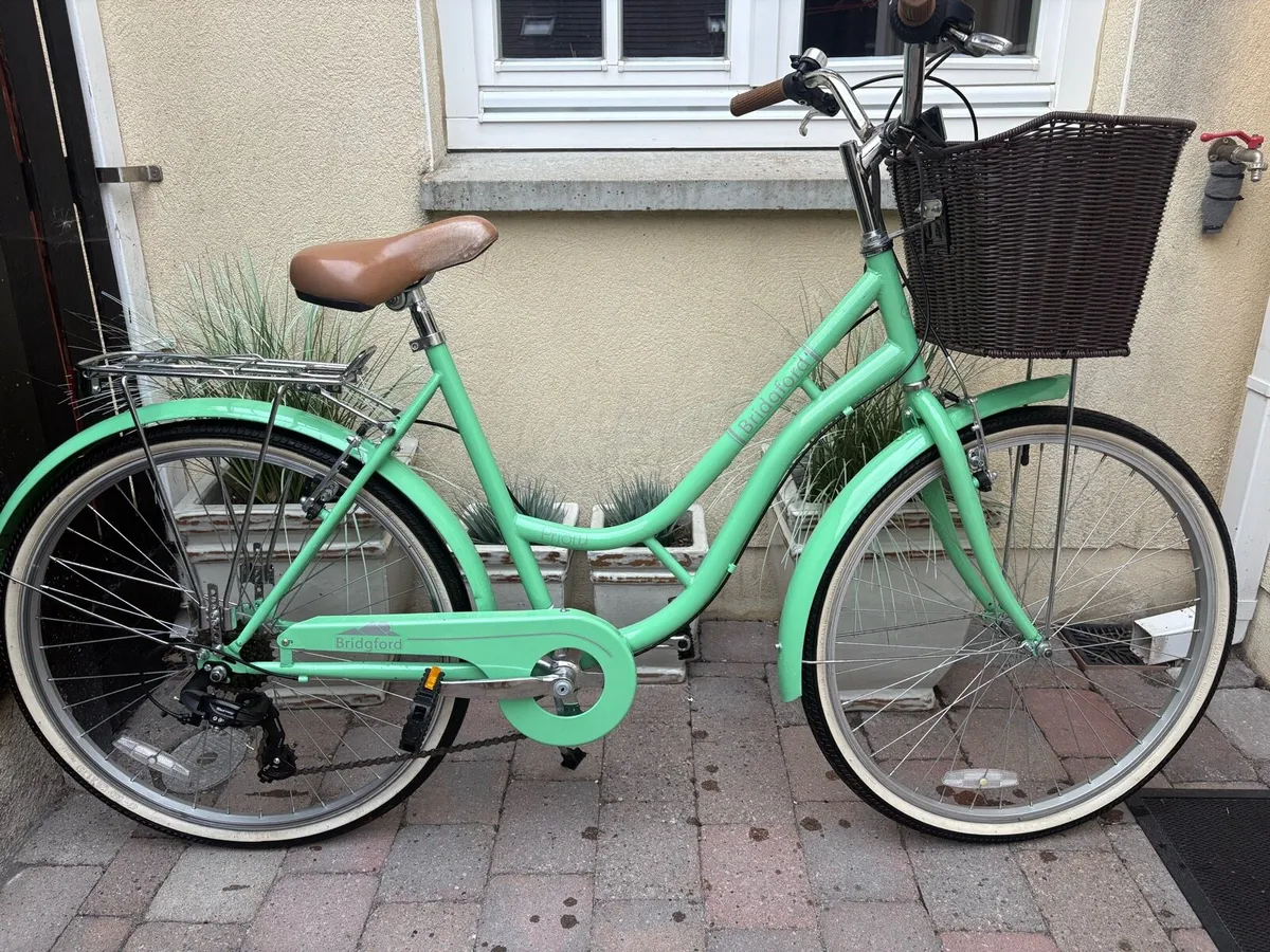 Bridgford Priory classic lifestyle bike - Image 1