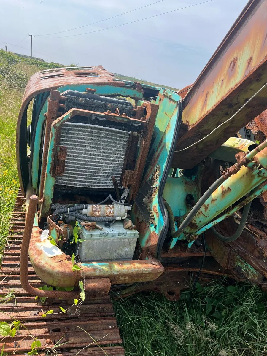 Kobelco 9T excavator for scrap / export - Image 4