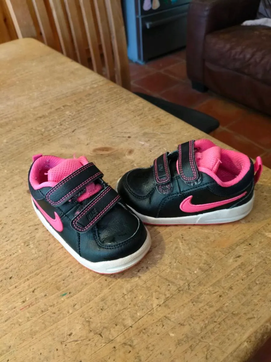 Baby Nike runners. Uk size 5.5 size 22
Good condit - Image 2