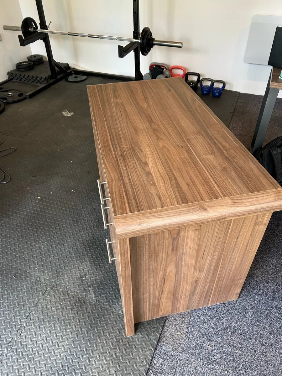 Desk - Image 3