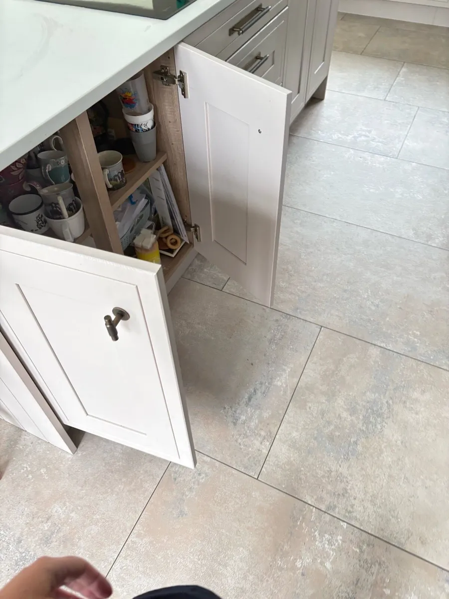 Kitchen Island Unit - Image 4