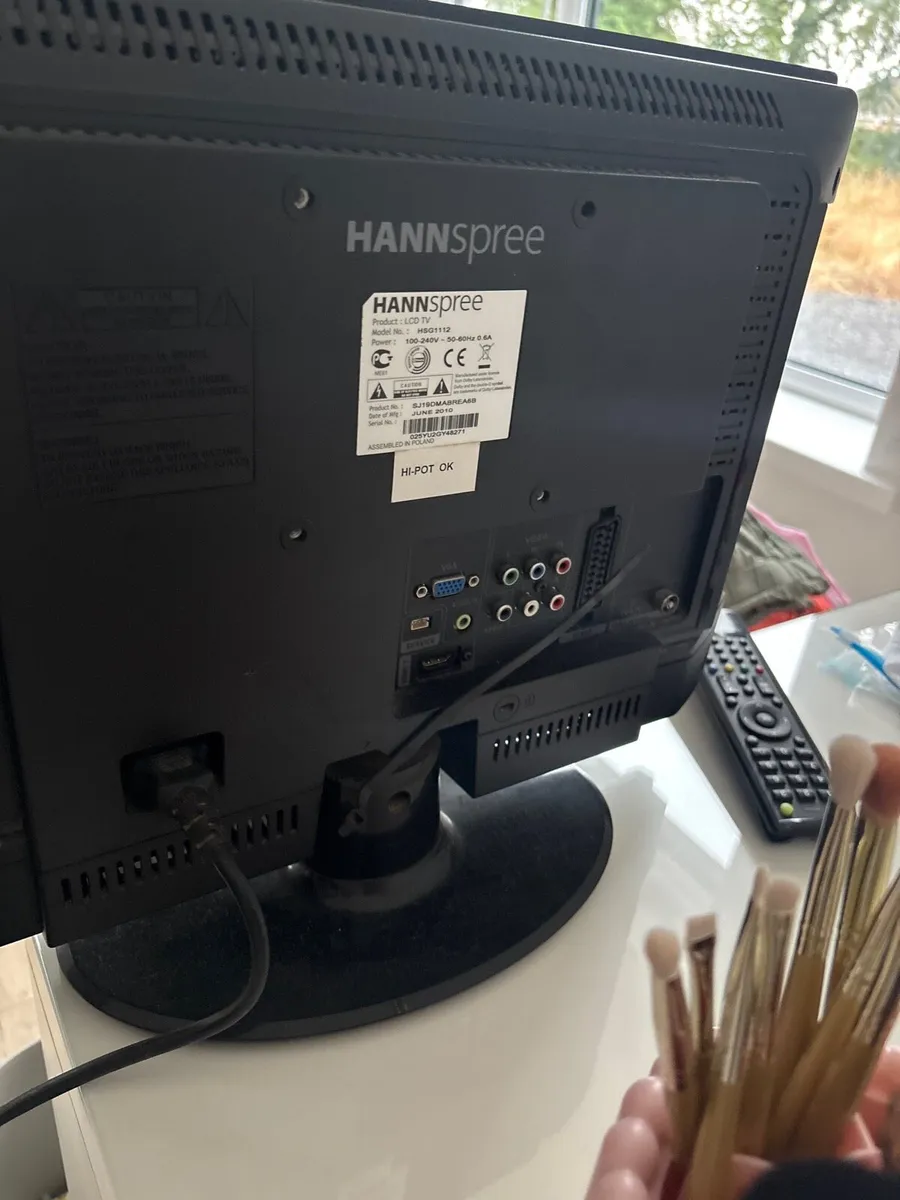 Hannspree 18.5” TV (FREE) *needs aerial* - Image 4